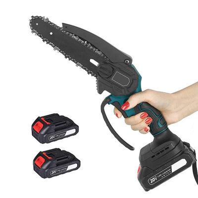 ব্যাটারি এবং চার্জার সহ 550W 12m/S পোর্টেবল হ্যান্ডহেল্ড কর্ডলেস চেইনসো